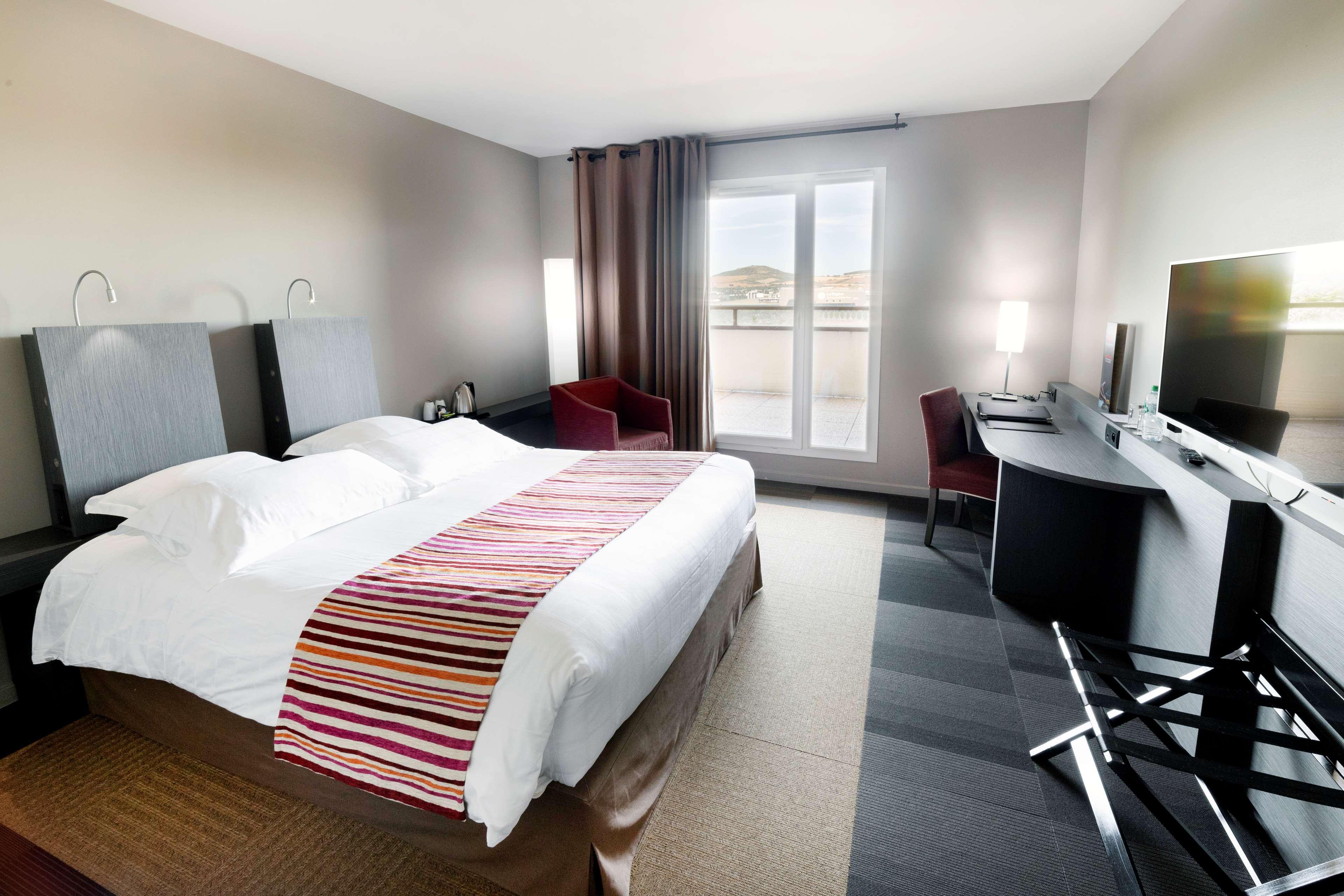 Best Western Plus Hotel Gergovie Perignat-les-Sarlieve Zewnętrze zdjęcie