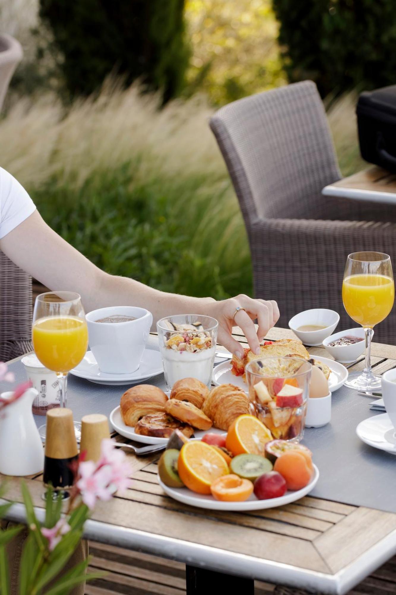 Best Western Plus Hotel Gergovie Perignat-les-Sarlieve Zewnętrze zdjęcie